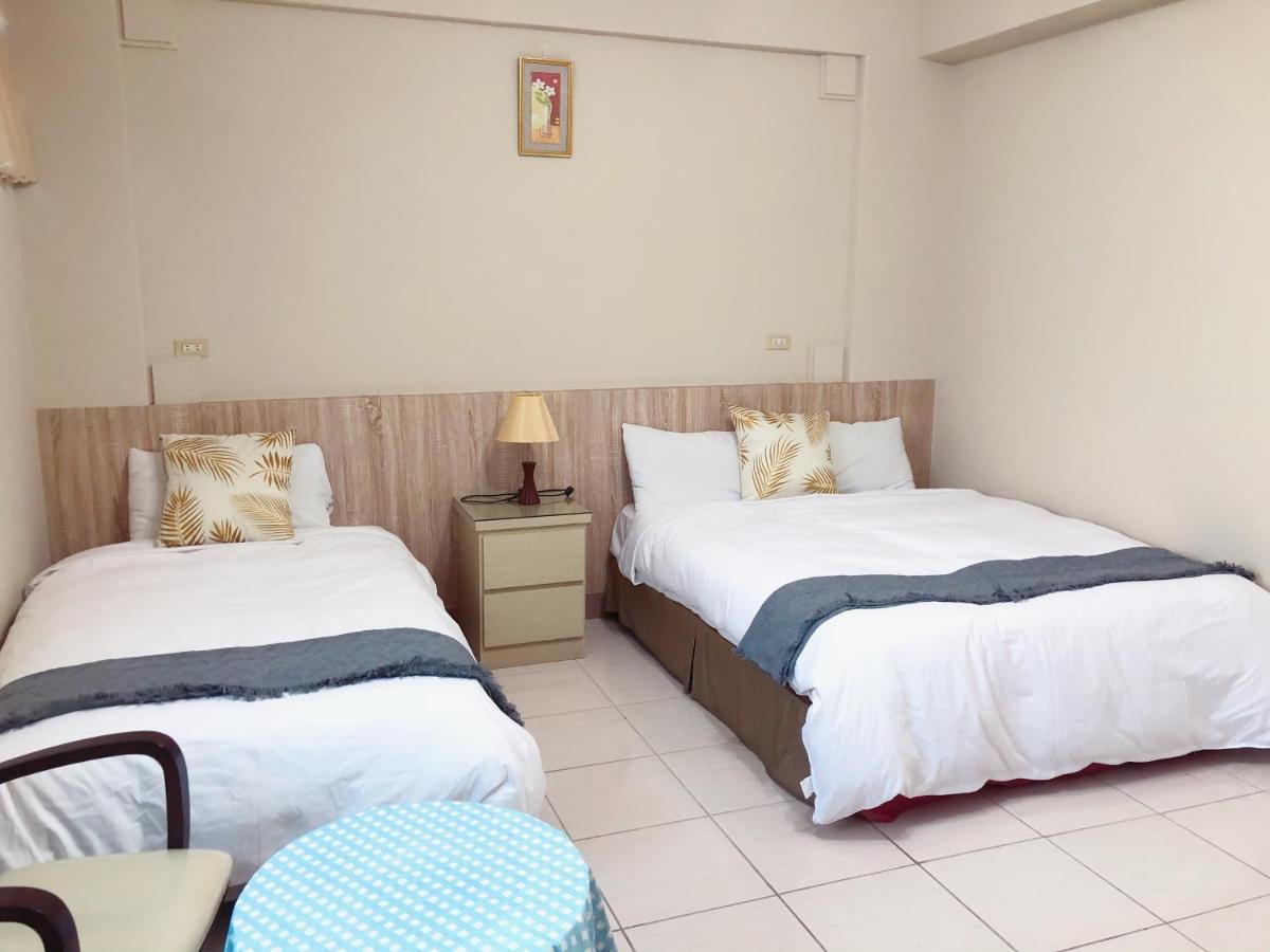 Xin Homestay Luodong Exteriör bild