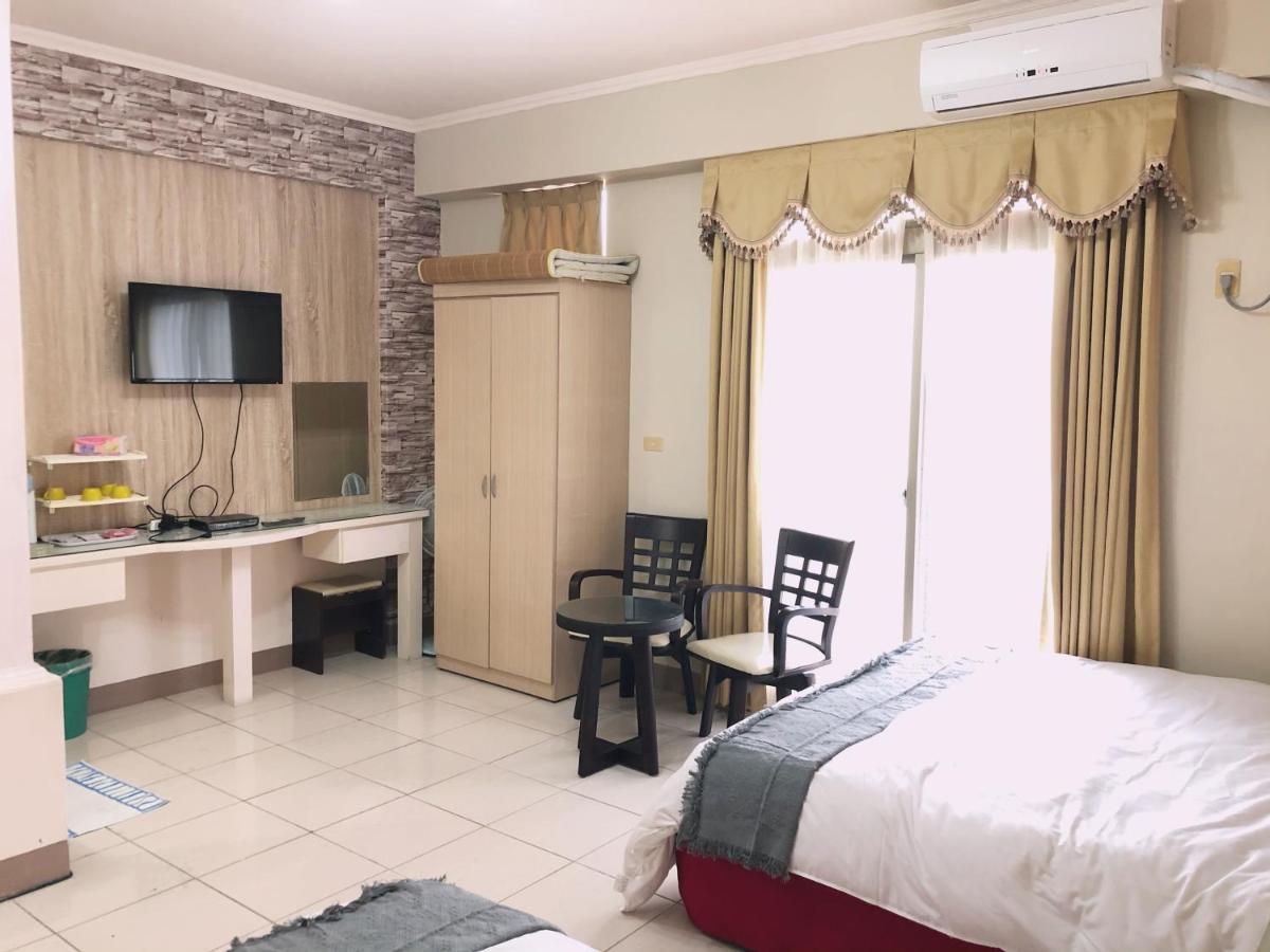 Xin Homestay Luodong Exteriör bild
