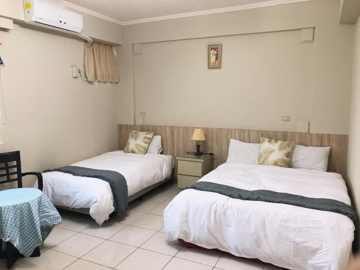 Xin Homestay Luodong Exteriör bild
