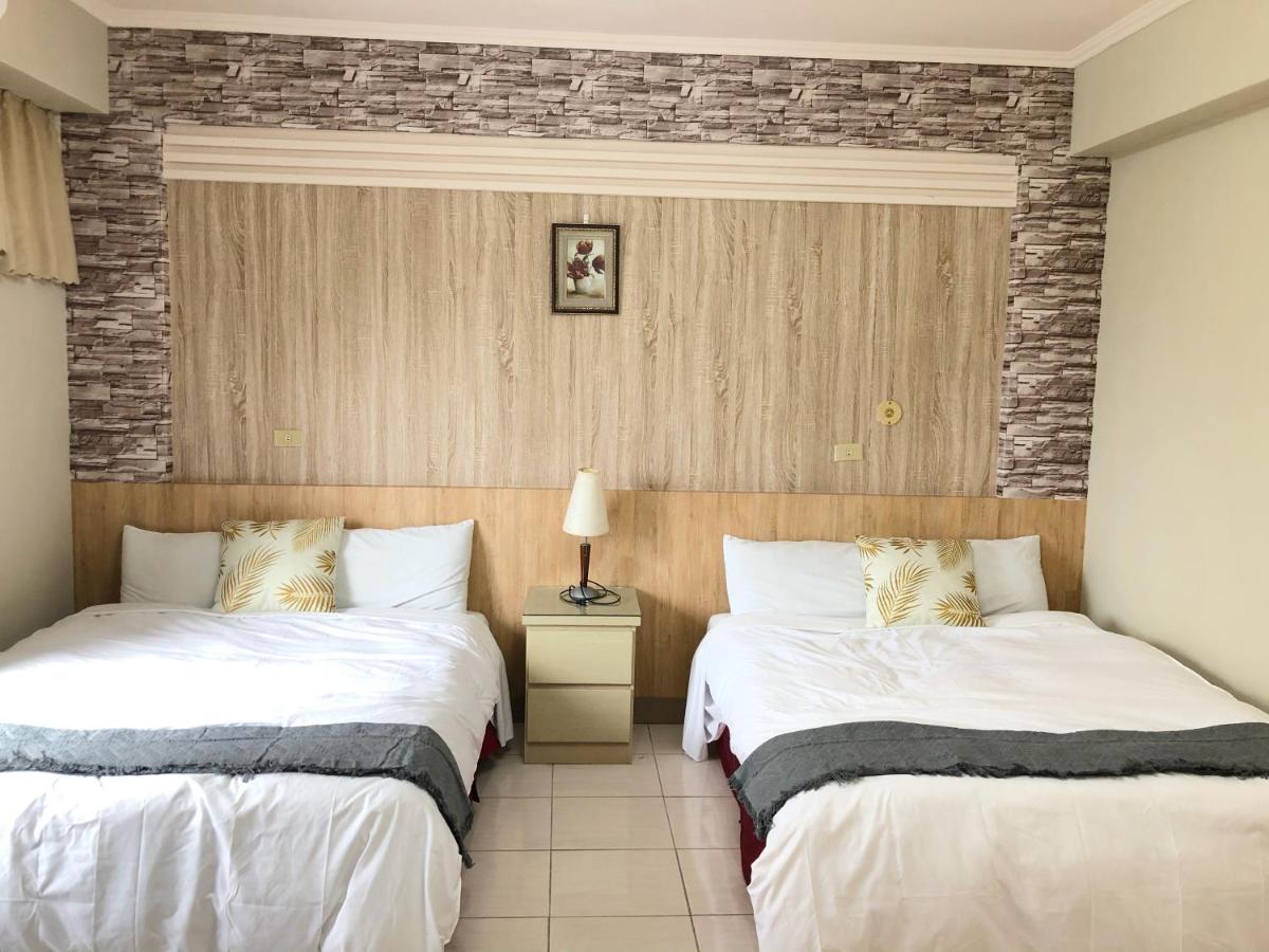 Xin Homestay Luodong Exteriör bild