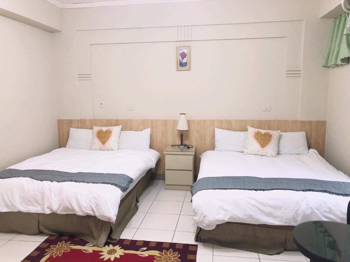Xin Homestay Luodong Exteriör bild