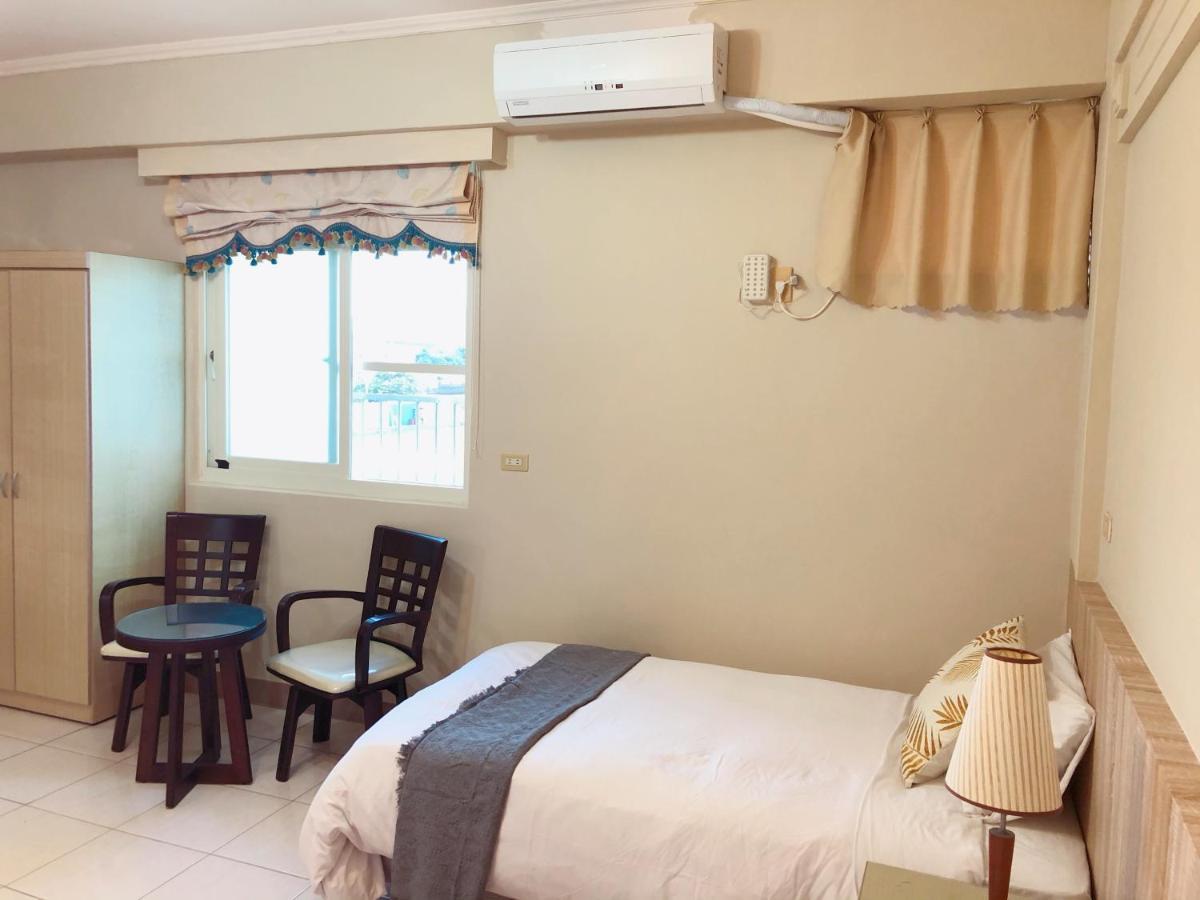Xin Homestay Luodong Exteriör bild
